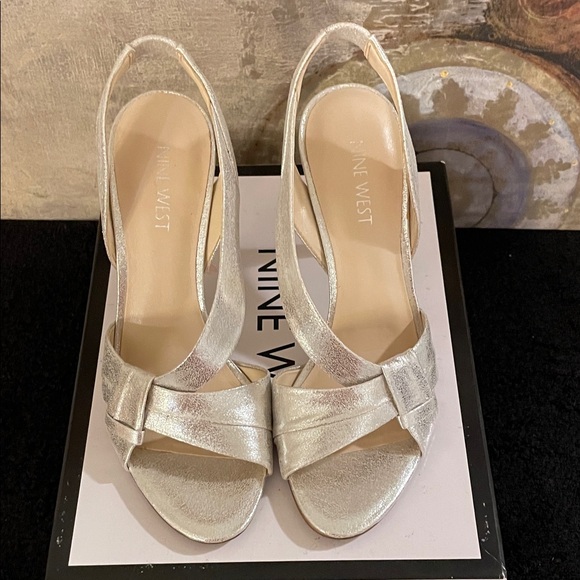 Nine West Silver Heels - Picture 10 of 10